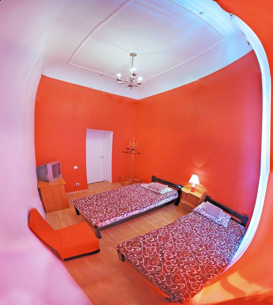 Chemodan Hostel Odessa Ngoại thất bức ảnh