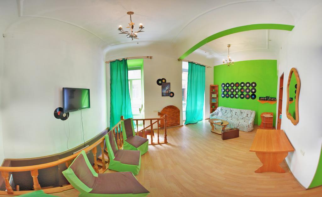Chemodan Hostel Odessa Ngoại thất bức ảnh