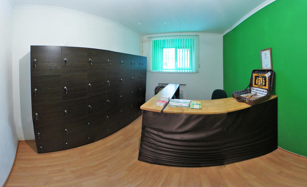 Chemodan Hostel Odessa Ngoại thất bức ảnh