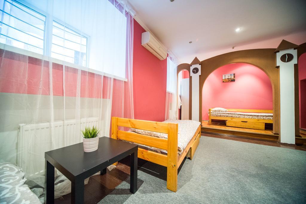 Chemodan Hostel Odessa Ngoại thất bức ảnh